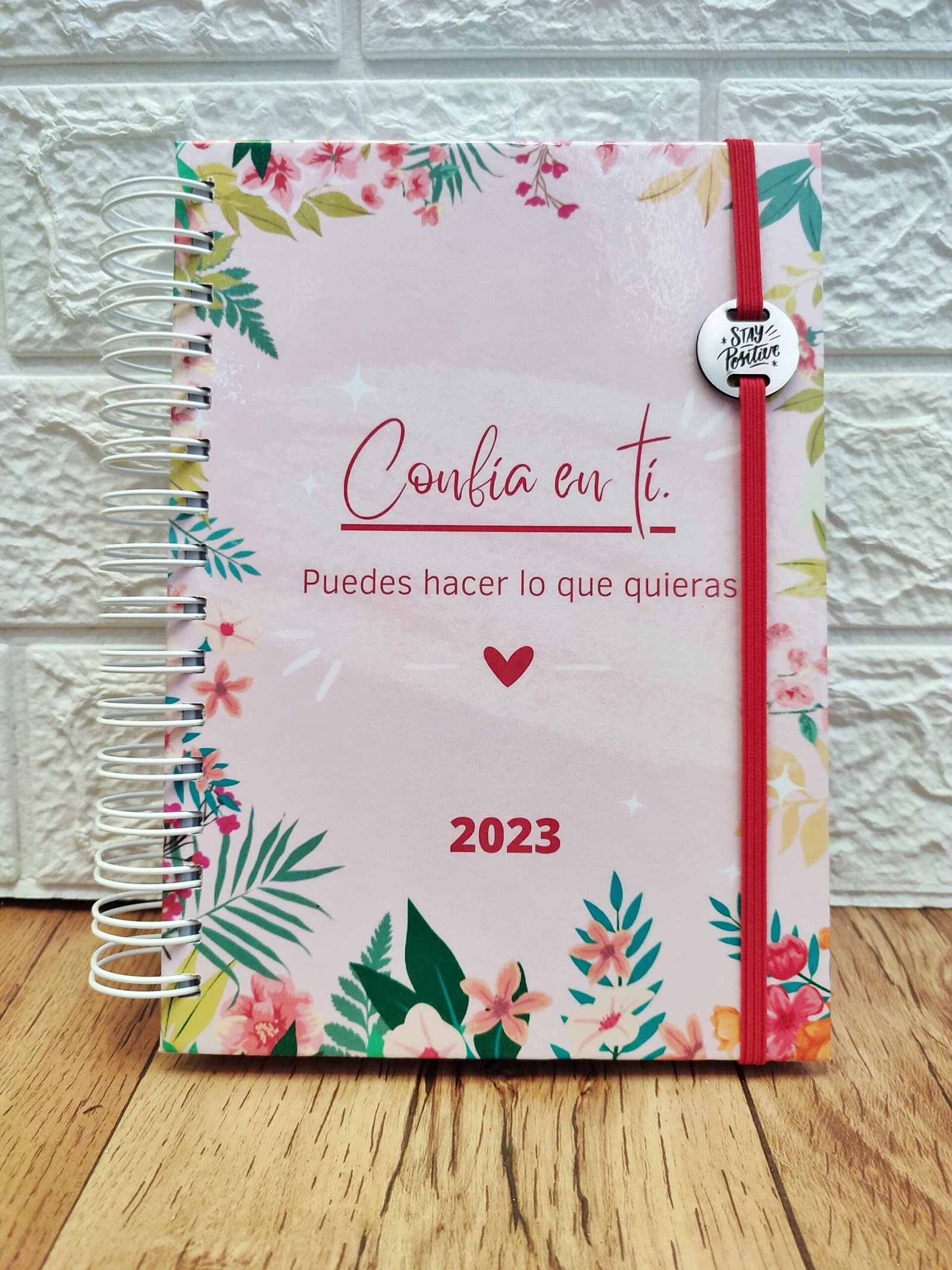 AGENDA 2023 - DOS DIAS POR PÁGINA - FLORES COLOR - PDF - Madreselva arte y  color